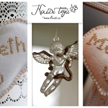 Kuldsed tähed valgel taustal